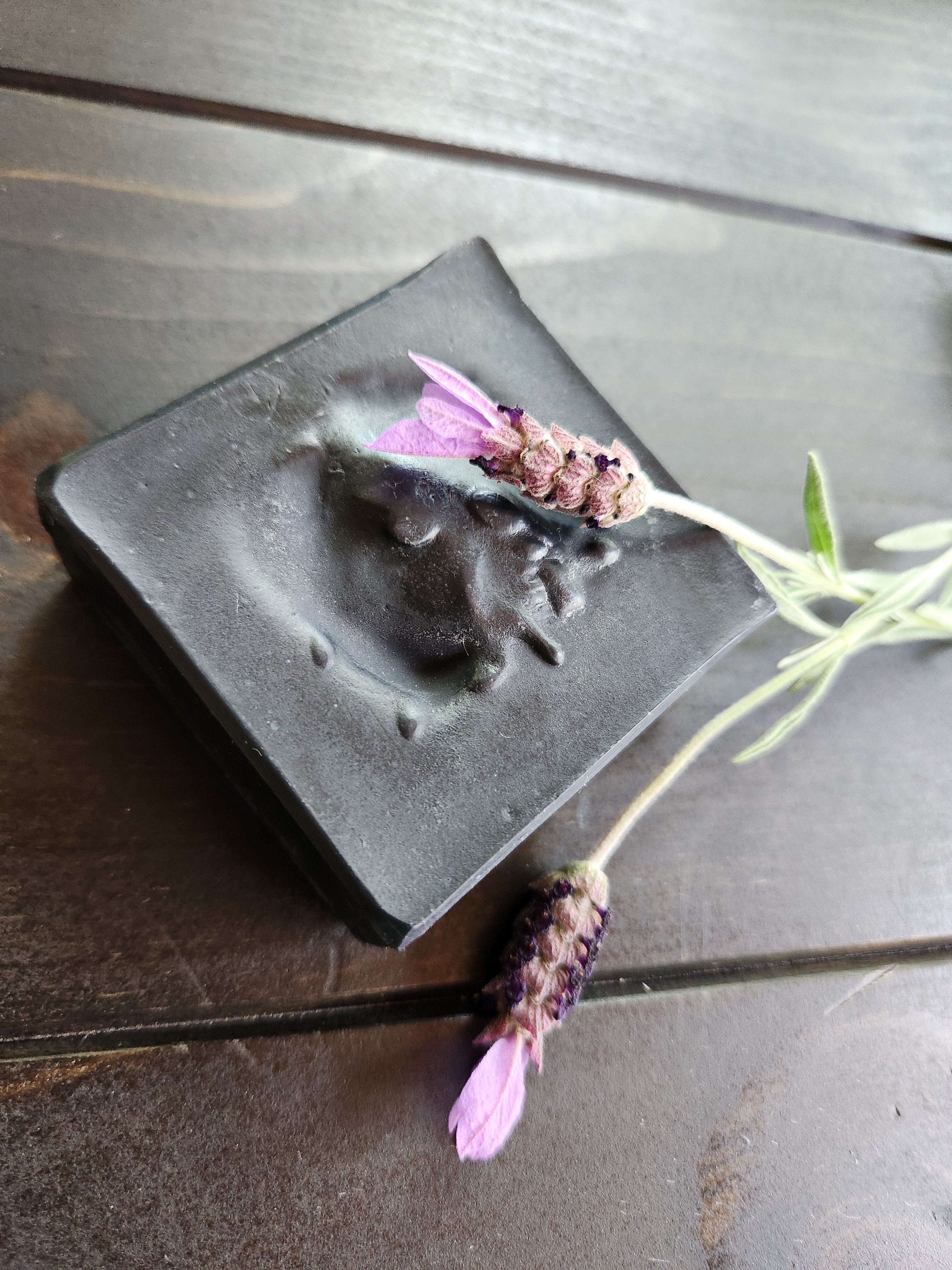 Charcoal Soap - Lavender And Tea Tree